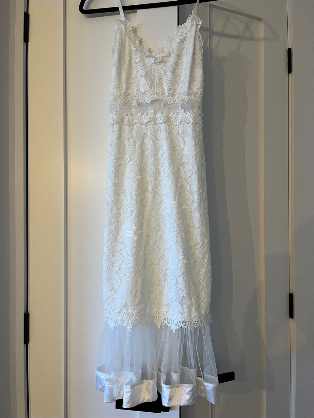NWT White Bridal Lace Slip Dress with Sheer Tulle Hem (M)